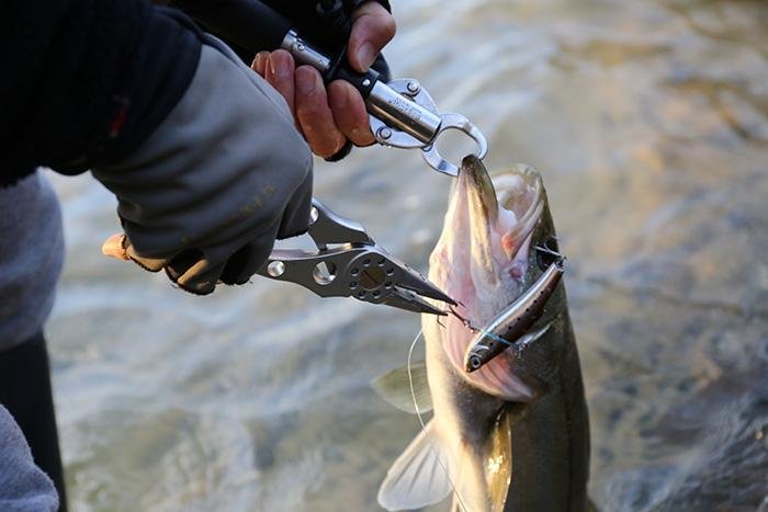 Mossy Oak Fishing Tools Kit – Fishing Plier and Fish Lip Gripper Set